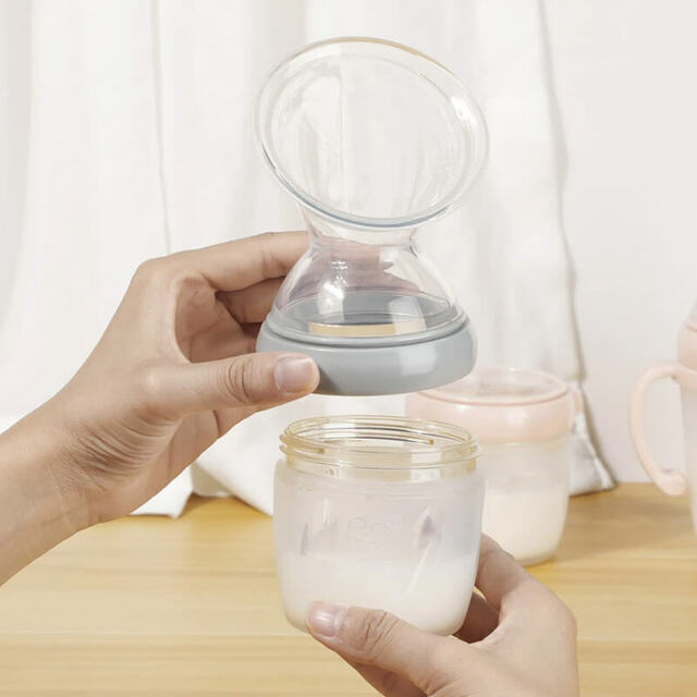 The Haakaa Multifunctional Breast Pump is ideal for expressing milk.